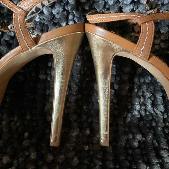 Jessica Simpson Heel - Picture 4 of 4